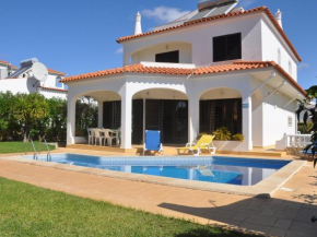Spacious four bedroom villa located with private pool